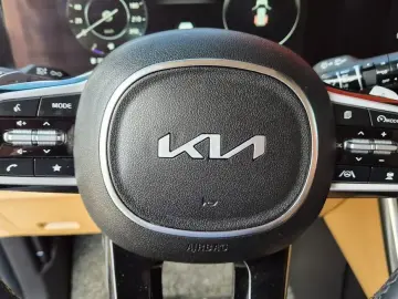 2021 Kia Carnival с пробегом 42 583 км