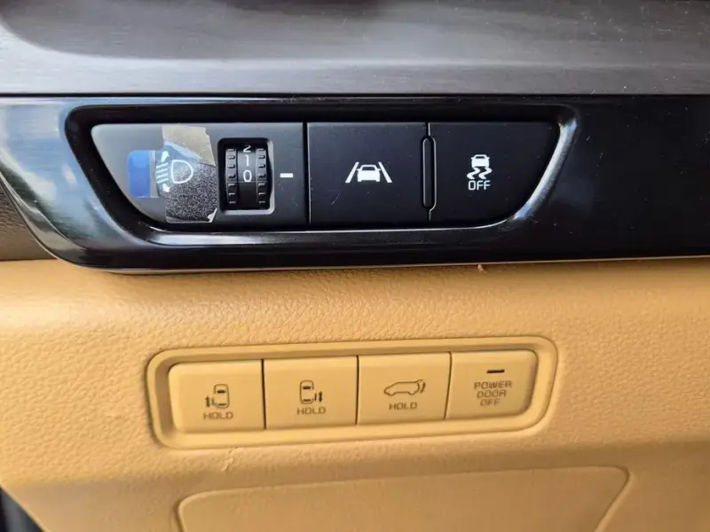 2021 Kia Carnival с пробегом 42 583 км