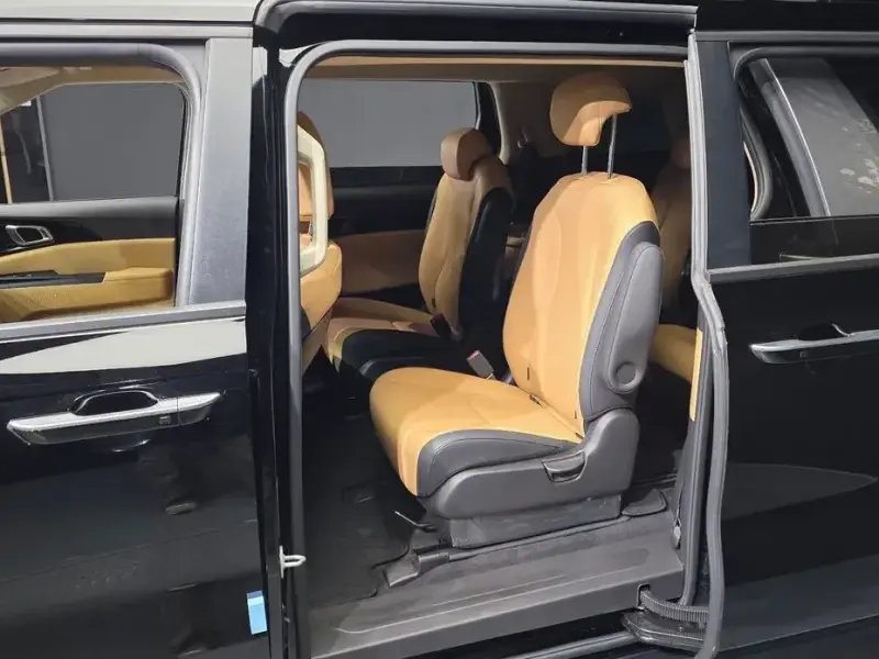 2021 Kia Carnival с пробегом 58 379 км