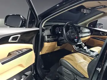2022 Kia Carnival с пробегом 69 651 км