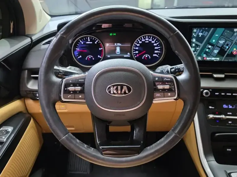 2021 Kia Carnival с пробегом 58 379 км
