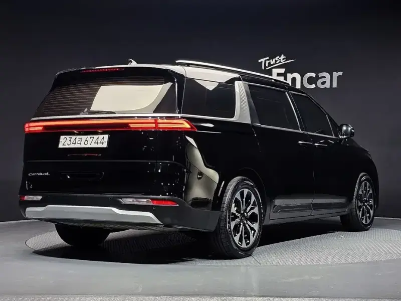 2021 Kia Carnival с пробегом 94 486 км