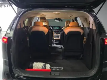 2021 Kia Carnival с пробегом 58 379 км