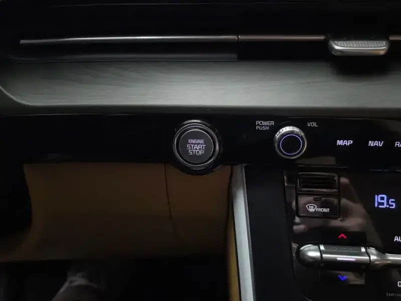 2021 Kia Carnival с пробегом 58 379 км