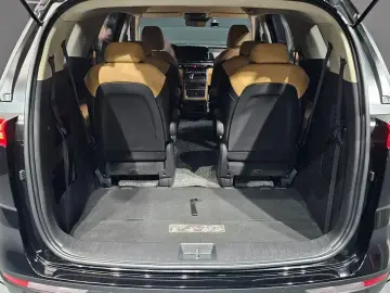 2021 Kia Carnival с пробегом 94 486 км