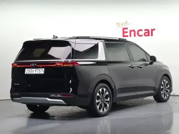 2023 Kia Carnival с пробегом 71 710 км