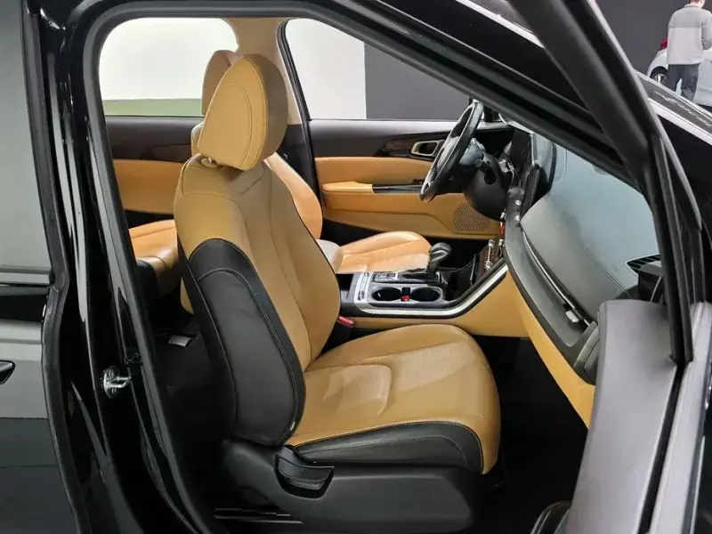 2023 Kia Carnival с пробегом 71 710 км