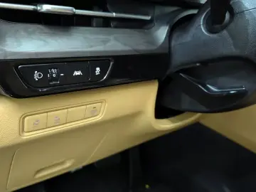 2023 Kia Carnival с пробегом 71 710 км