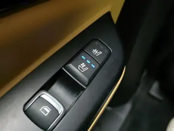 2023 Kia Carnival с пробегом 71 710 км
