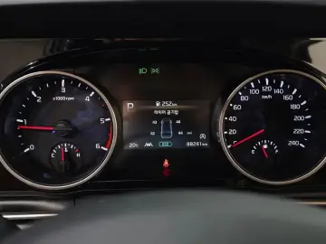 2021 Kia Carnival с пробегом 88 241 км