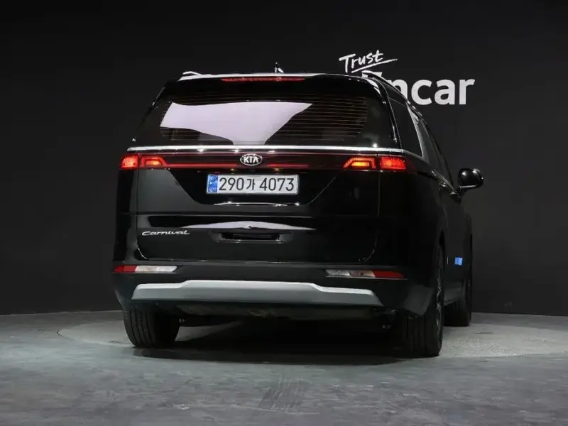 2021 Kia Carnival с пробегом 109 383 км