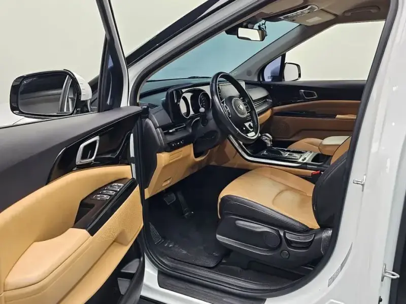 2021 Kia Carnival с пробегом 88 241 км