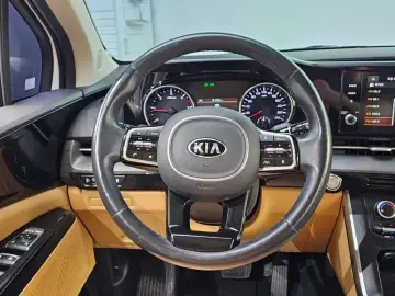 2021 Kia Carnival с пробегом 88 241 км