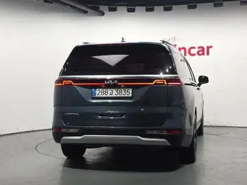 2022 Kia Carnival с пробегом 67 824 км