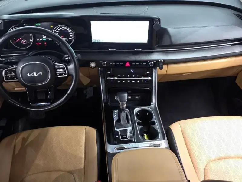 2022 Kia Carnival с пробегом 67 824 км