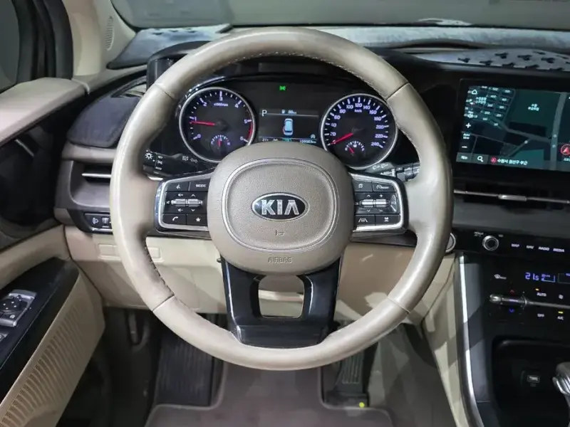 2021 Kia Carnival с пробегом 109 383 км