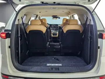 2021 Kia Carnival с пробегом 88 241 км
