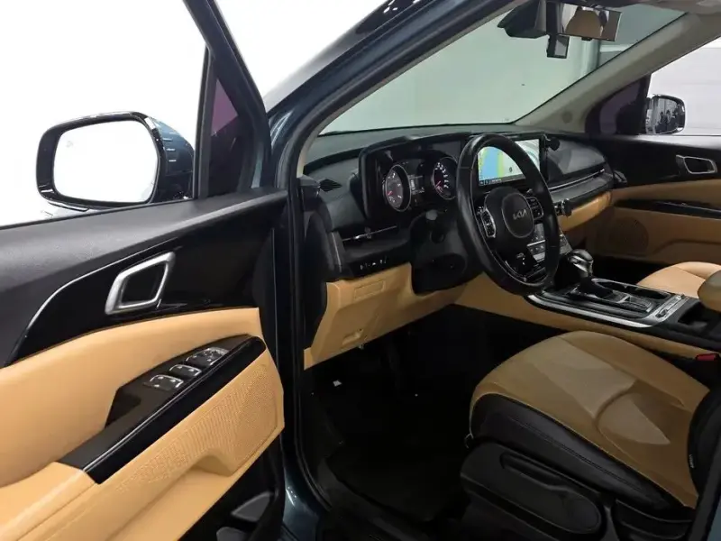 2022 Kia Carnival с пробегом 67 824 км