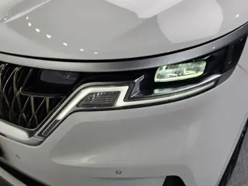 2021 Kia Carnival с пробегом 88 241 км