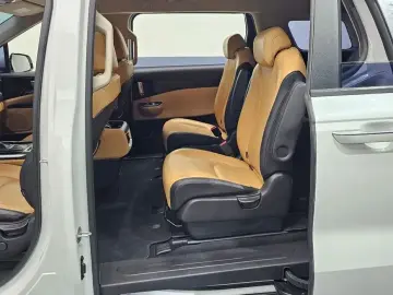2021 Kia Carnival с пробегом 88 241 км