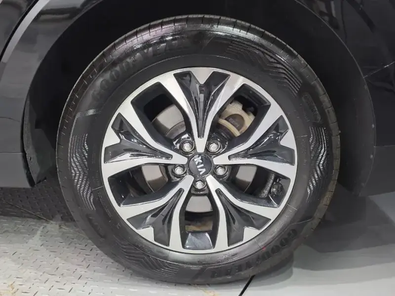 2021 Kia Carnival с пробегом 109 383 км