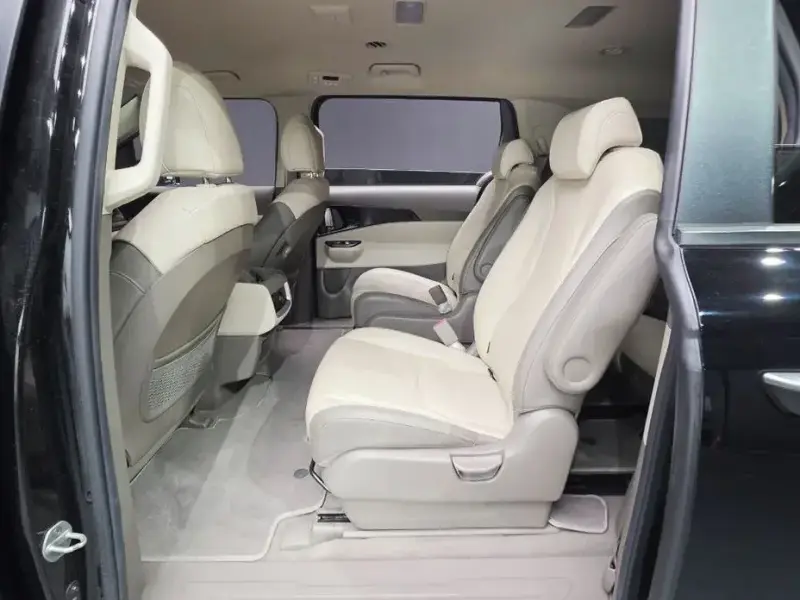 2021 Kia Carnival с пробегом 109 383 км
