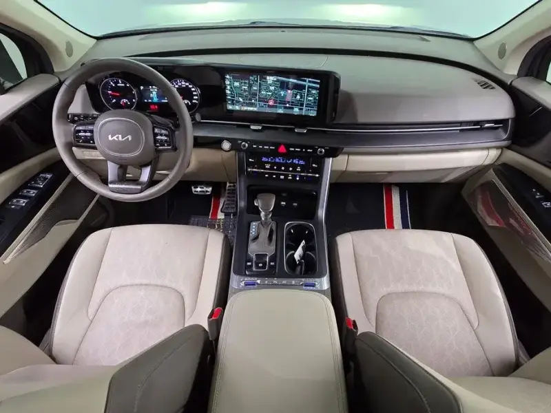 2021 Kia Carnival с пробегом 50 682 км