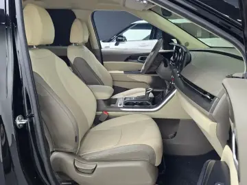 2021 Kia Carnival с пробегом 50 682 км