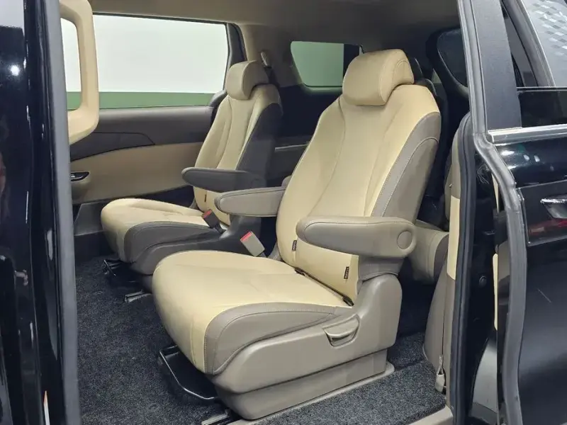 2021 Kia Carnival с пробегом 50 682 км