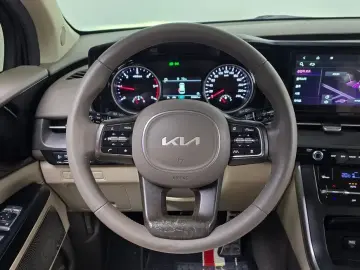 2021 Kia Carnival с пробегом 50 682 км