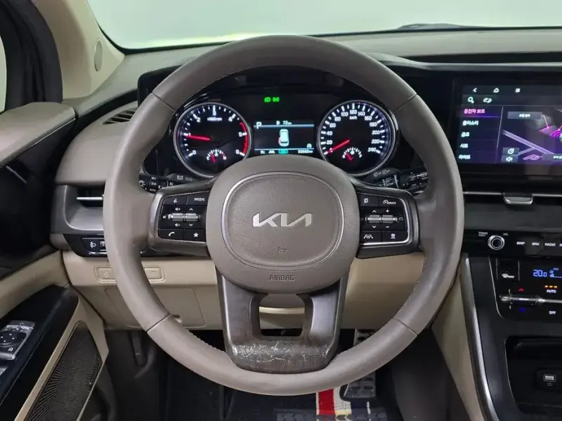 2021 Kia Carnival с пробегом 50 682 км