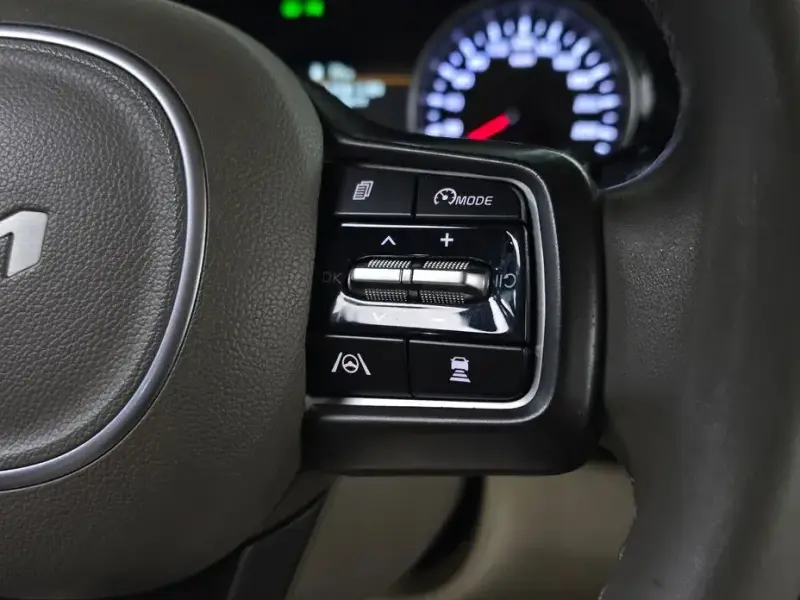 2021 Kia Carnival с пробегом 50 682 км