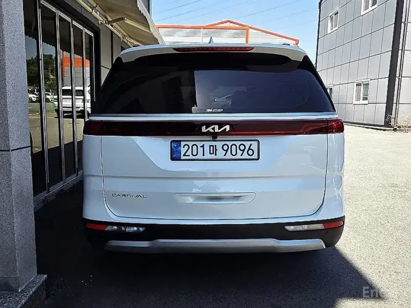 2021 Kia Carnival с пробегом 53 304 км