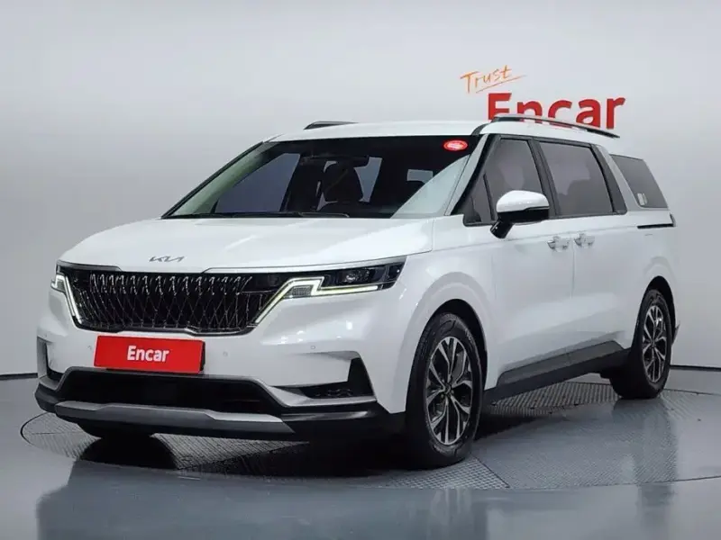 2022 Kia Carnival с пробегом 82 246 км