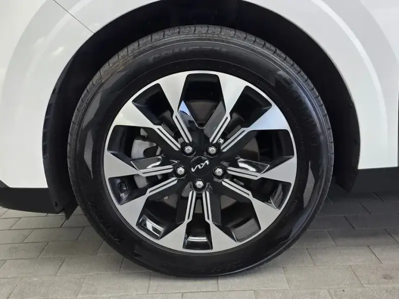 2022 Kia Carnival с пробегом 100 345 км
