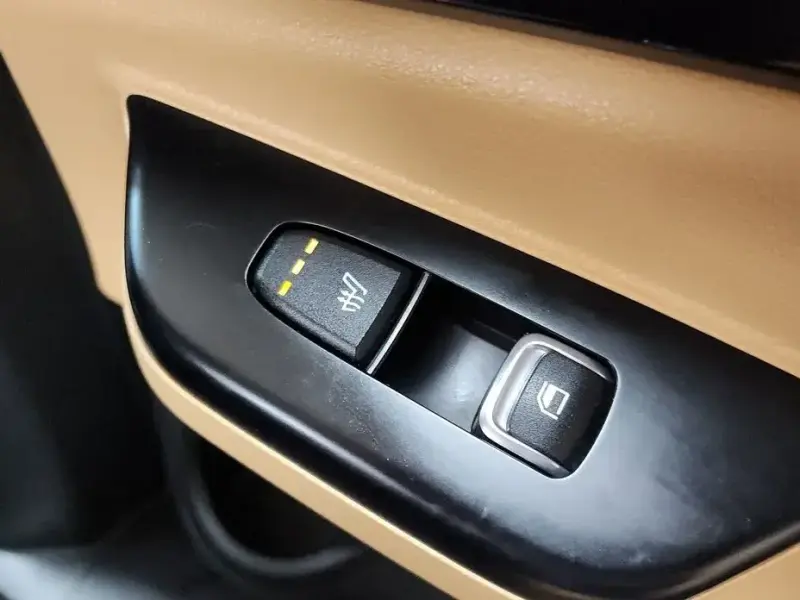 2022 Kia Carnival с пробегом 82 246 км