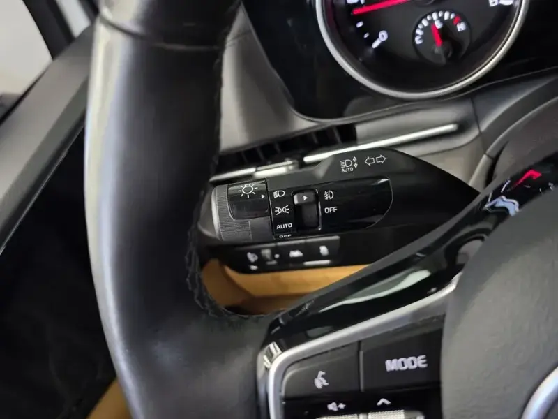 2022 Kia Carnival с пробегом 100 345 км