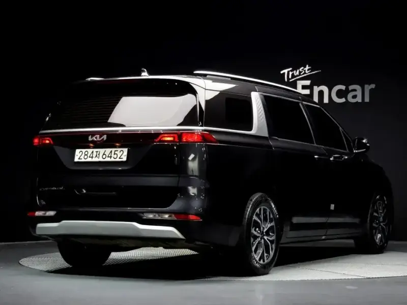 2021 Kia Carnival с пробегом 113 237 км