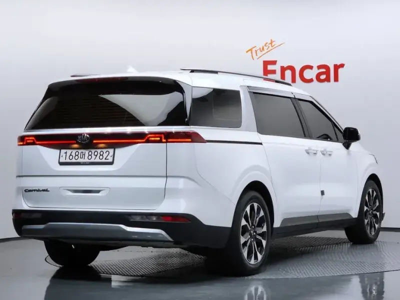 2021 Kia Carnival с пробегом 98 553 км