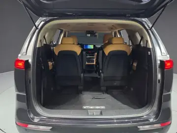 2021 Kia Carnival с пробегом 113 237 км