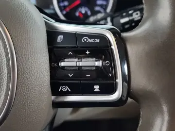 2021 Kia Carnival с пробегом 98 553 км