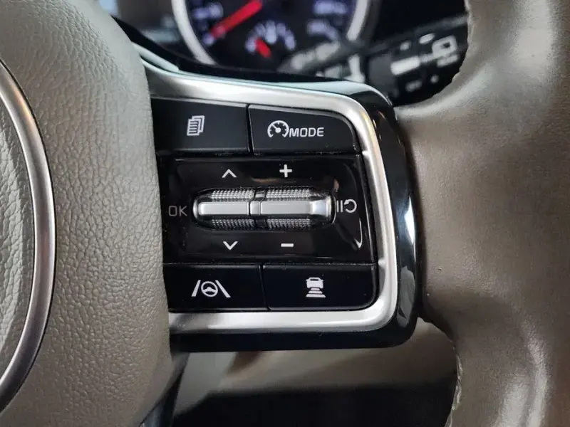 2021 Kia Carnival с пробегом 98 553 км