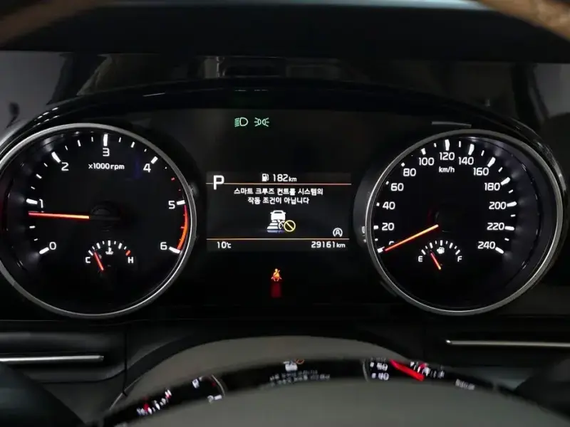 2021 Kia Carnival с пробегом 29 161 км