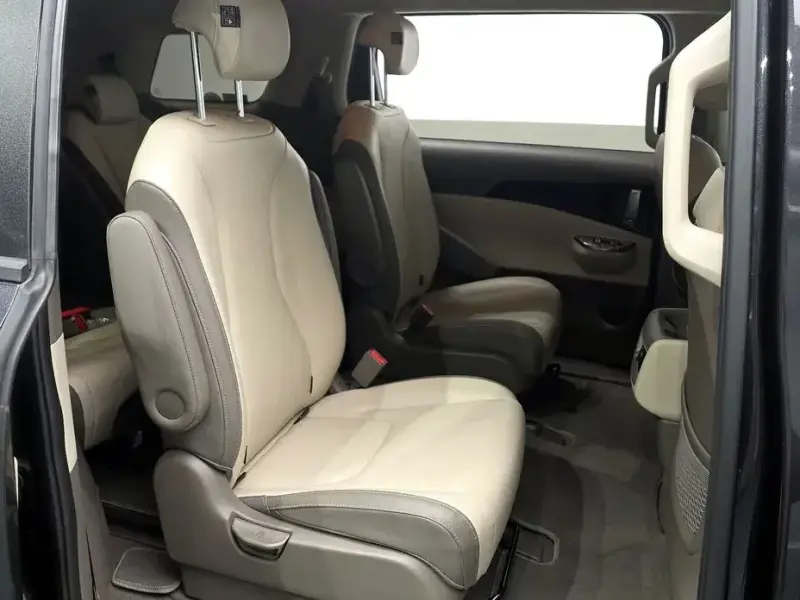 2021 Kia Carnival с пробегом 29 161 км