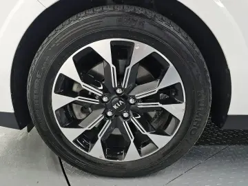 2021 Kia Carnival с пробегом 90 586 км