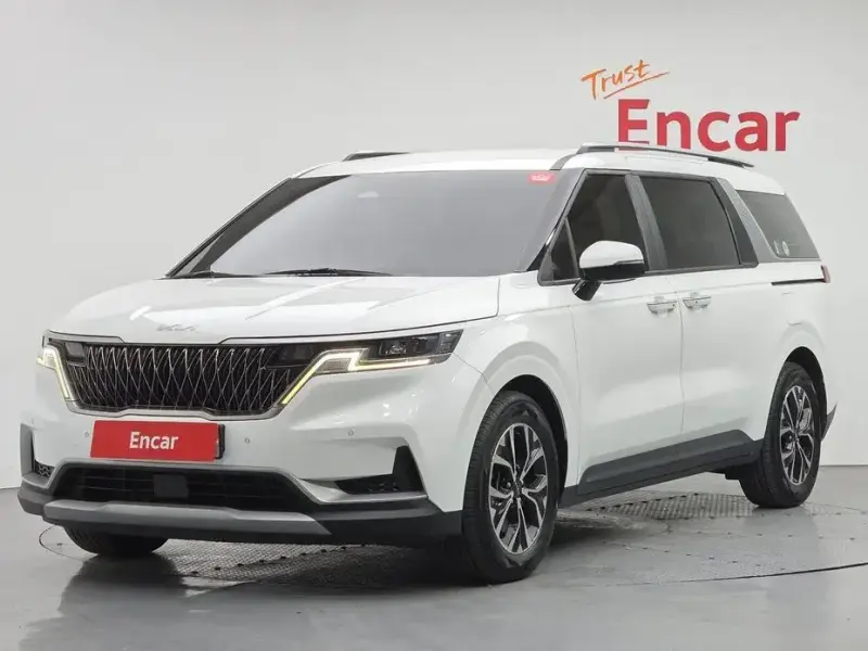 2022 Kia Carnival с пробегом 109 700 км