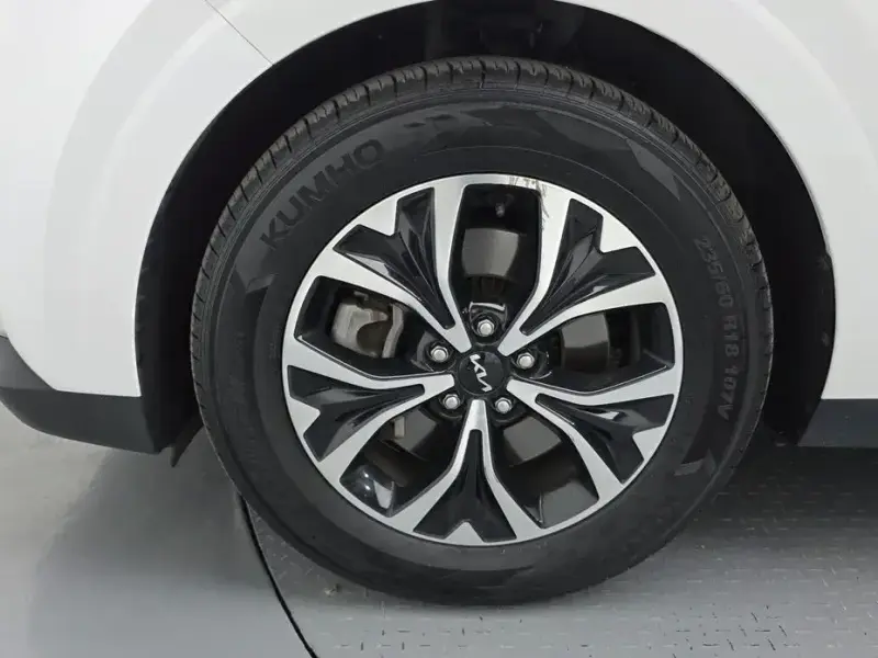 2022 Kia Carnival с пробегом 109 700 км