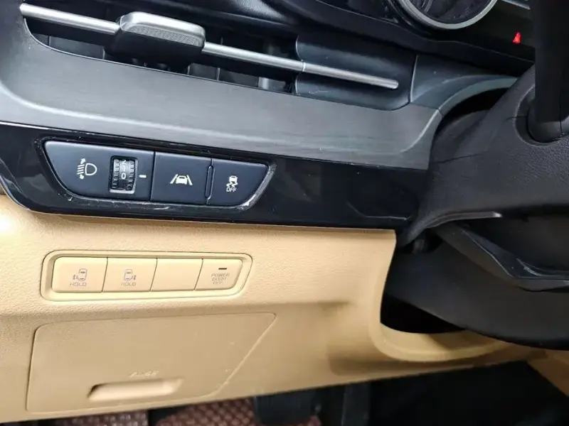 2021 Kia Carnival с пробегом 90 586 км