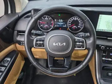 2022 Kia Carnival с пробегом 109 700 км