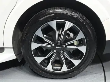 2021 Kia Carnival с пробегом 93 221 км
